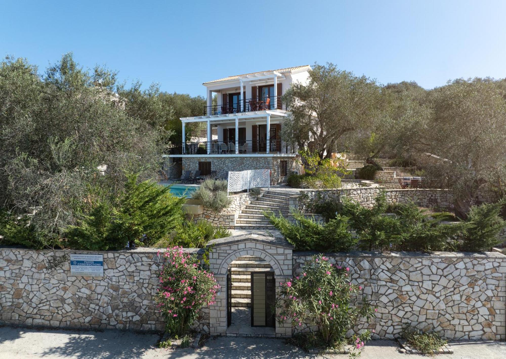 Villa Bougarini Haven Family Villa Rock Pool Oasis Jeromónahosz Kültér fotó