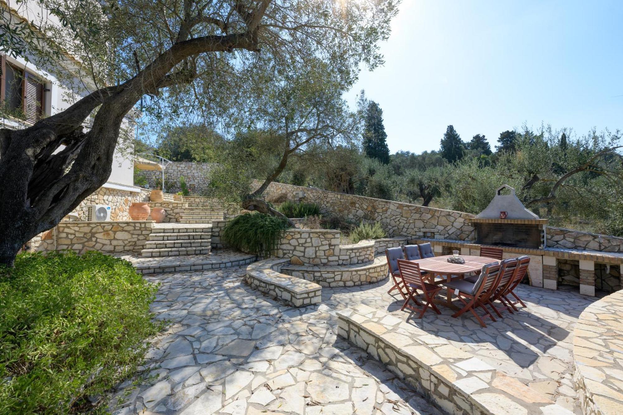 Villa Bougarini Haven Family Villa Rock Pool Oasis Jeromónahosz Kültér fotó